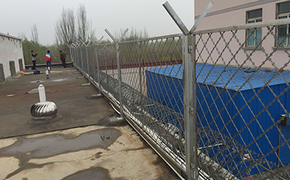 焊接型刺繩護欄網