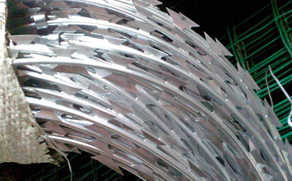 鍍鋅刀片刺繩 鍍鋅刀片刺繩