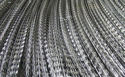 直線型刀片刺繩